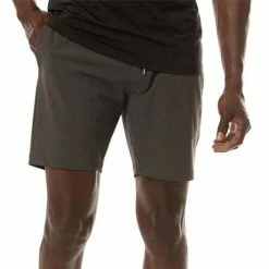 Hot Sale 🔔 Men's TravisMathew Boarding Time 2.0 Golf Shorts 🔥